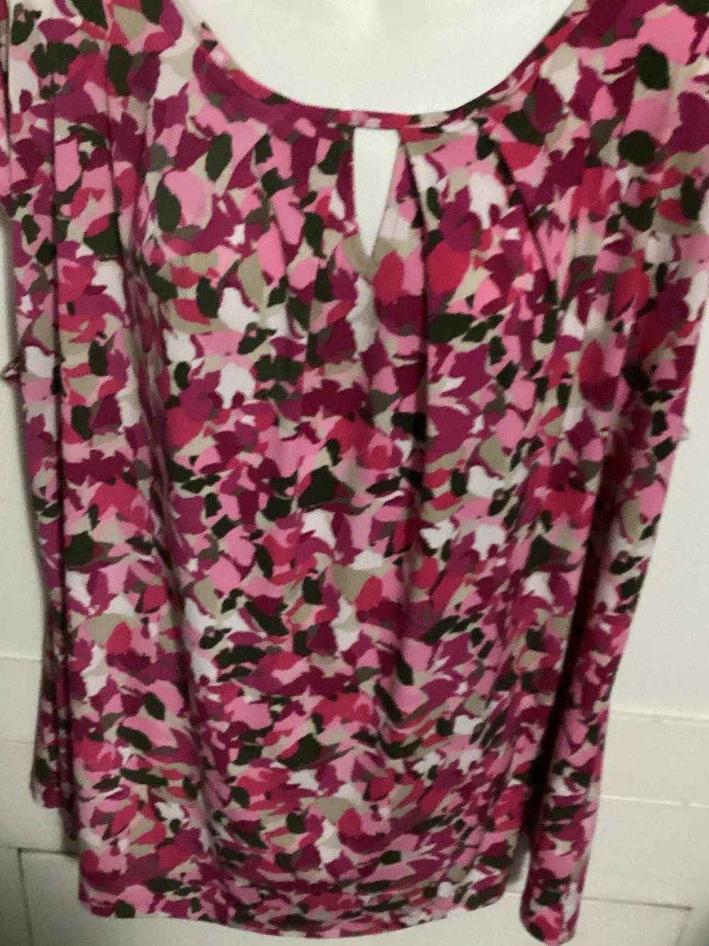 Liz Claiborne Pink Multi-Print Keyhole Short Sleeve Blouse